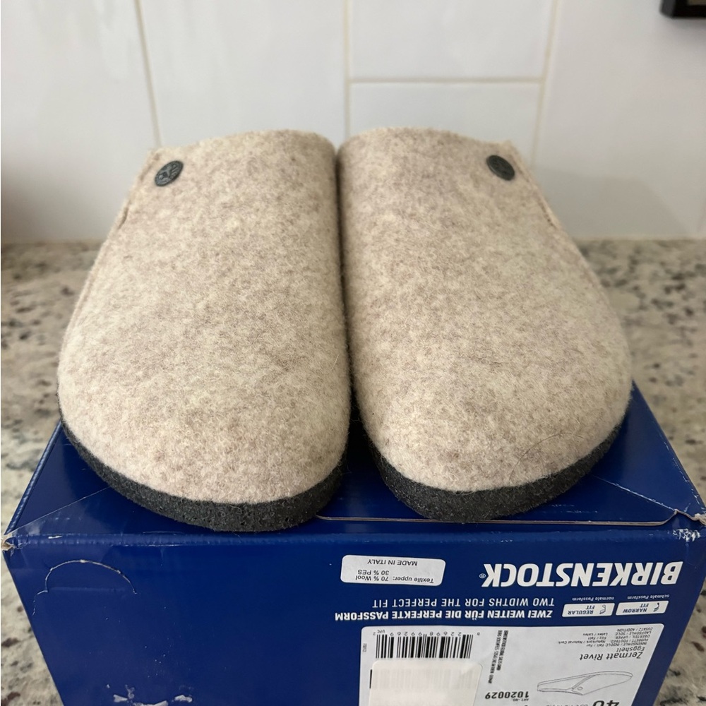 NIB Birkenstock Zermatt Rivet Slippers Eggshell Size 40